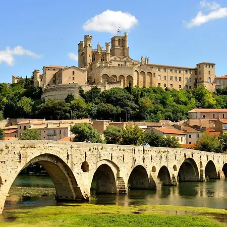Appartamento Saëns 7-t2 Avec Garage Privé Optionnel-centre Historique Et Plages à 16km ! Béziers